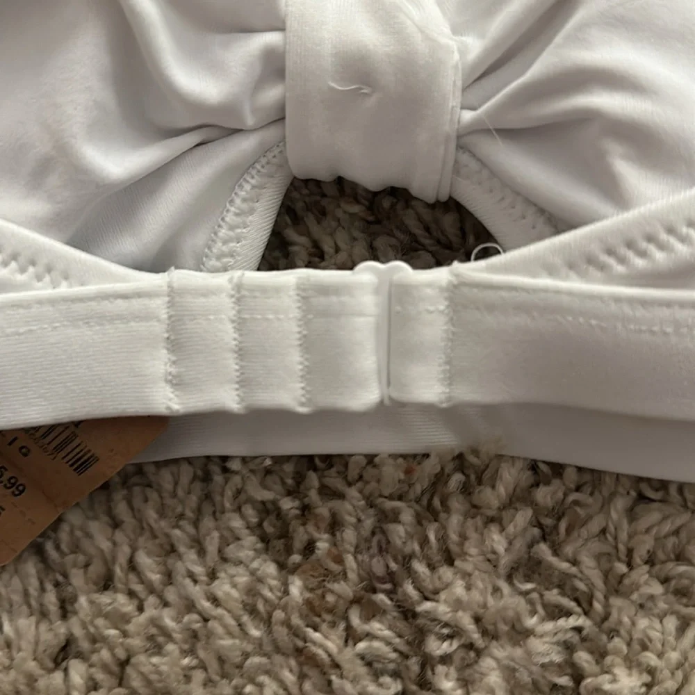 NWT VS PINK Lightly lined bandeau white bikini top - Picture 5 of 10